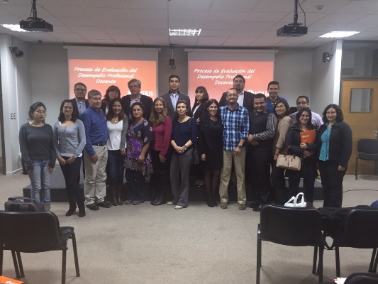 Académico de UDLA expone en coloquio sobre Bauhaus en Chile y su rol como agente de cambio social