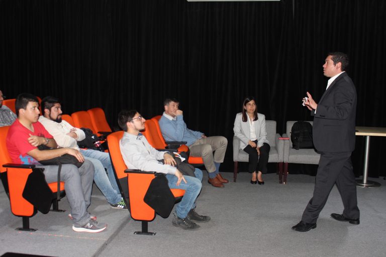 Siete estudiantes y una académica de UDLA fueron beneficiados con las Becas Movilidad Internacional 2019