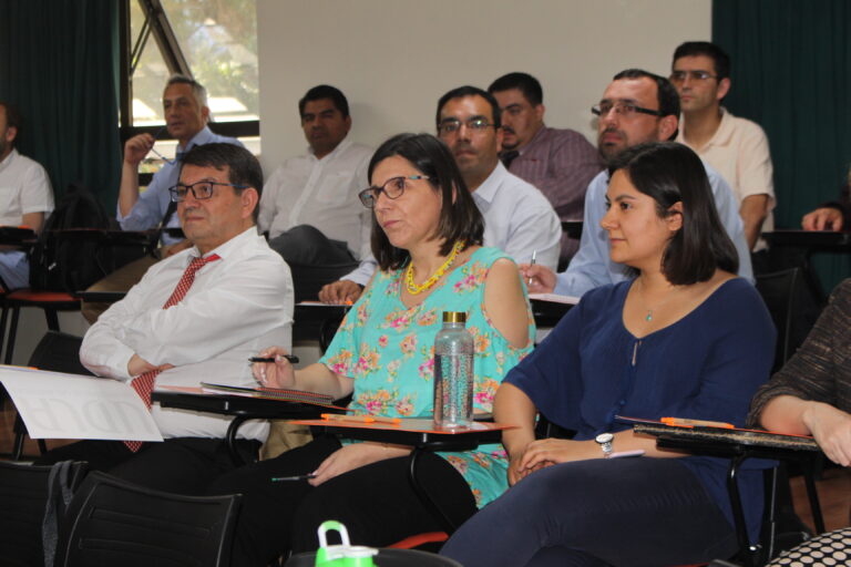 Educación Continua capacitó a profesionales de Chile Crece Contigo que trabajan en la protección de la infancia en Viña del Mar