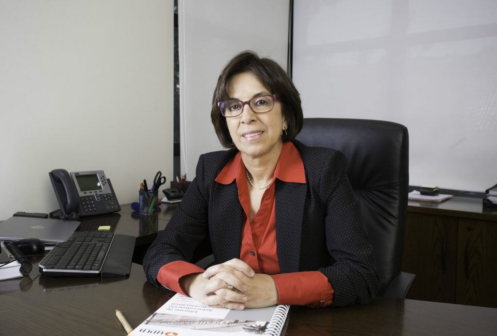 Rectora Pilar Romaguera publica columna en diario El Dínamo