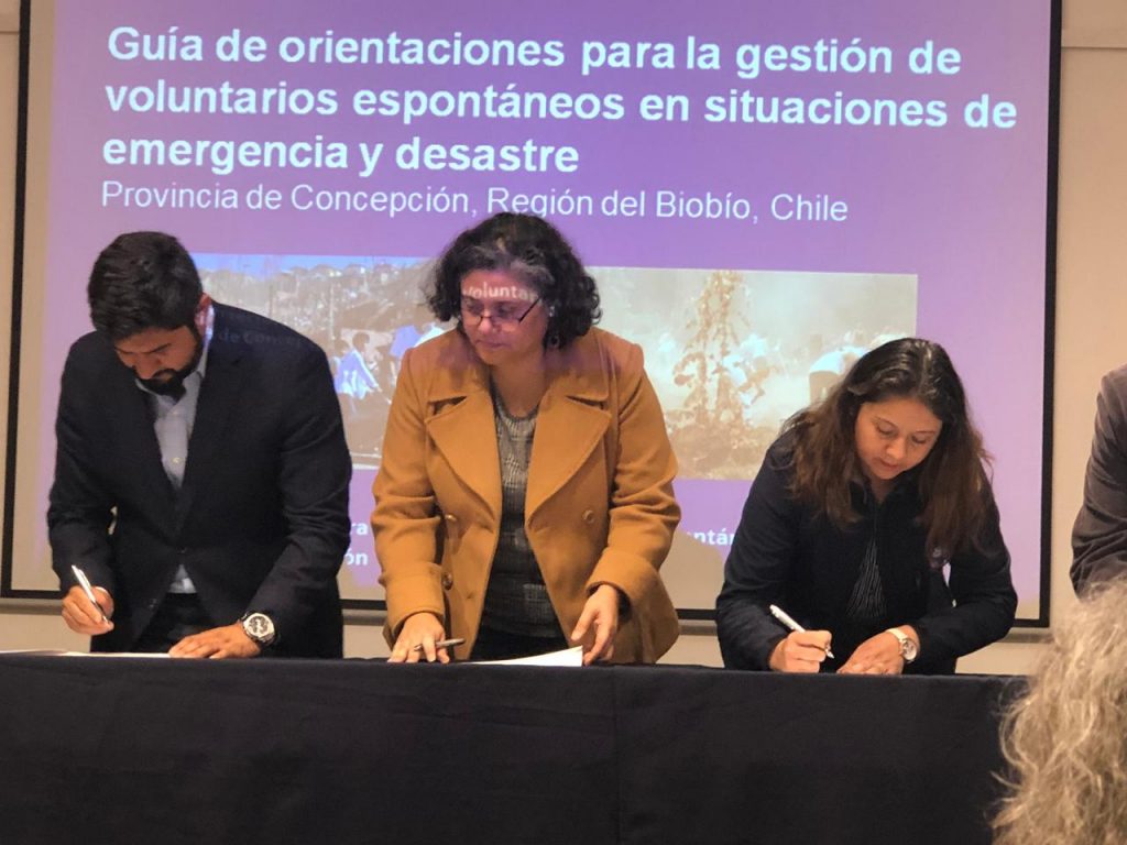 Académica de UDLA fue reconocida por su aporte en la Guía de Orientaciones para la Gestión de Voluntarios Espontáneos en Situaciones de Emergencia y Desastre