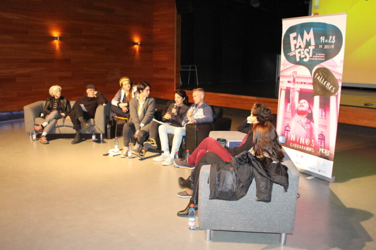 UDLA y Festival Internacional de Teatro Familiar reunieron a bailarines, coreógrafos y profesionales de la danza en el Teatro UDLA El Zócalo