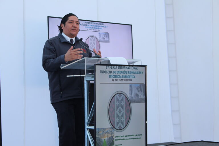 Autoridades de UDLA participan en lanzamiento de la 1ª Feria Internacional Indígena de Energías Renovables y Eficiencia Energética
