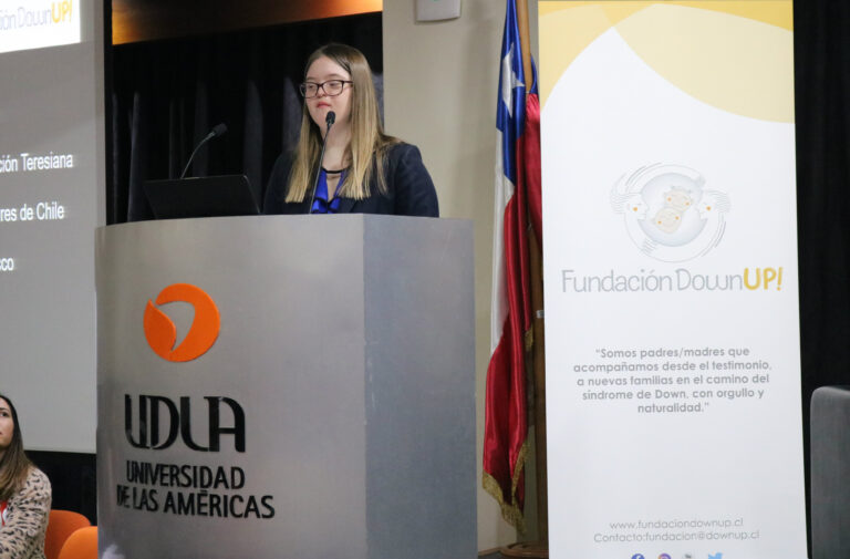 UDLA y Fundación DownUP organizaron conversatorio “Educación inclusiva sin barreras”