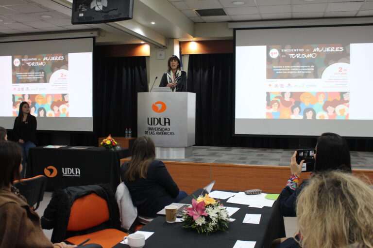 Subsecretaria de Turismo lideró el Primer Encuentro de Mujeres en Turismo realizado en UDLA