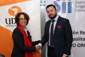 UDLA suscribe convenio de cooperación con Servicio de Impuestos Internos