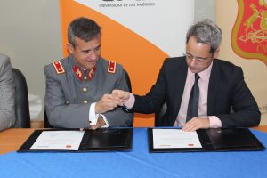 Universidad de Las Américas firma convenio de colaboración académica con el Ejército de Chile