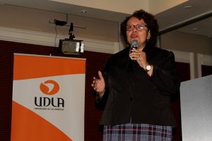 Campus Santiago Centro recibió IV Seminario de Investigación Educativa de la Facultad de Educación