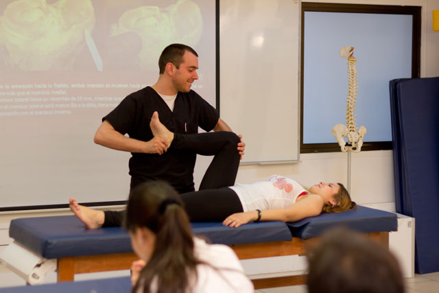 13 de noviembre. Jornada: «Investigación en Kinesiología». Organiza: Escuela de Kinesiología