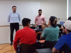 Cuerpo técnico de Selección Chilena Sub 17 expuso sobre su metodología de entrenamiento en UDLA