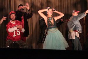 Estudiantes de colegios de Puente Alto asistieron a montaje callejero “El Mercader” en Teatro Palermo