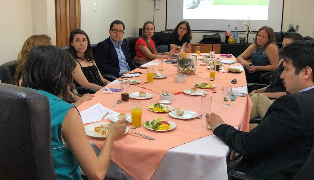 Escuela de Medicina Veterinaria se reunió con empleadores en Campus Santiago Centro