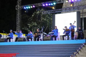 UDLA se hizo presente en masiva celebración de fin de año en Maipú