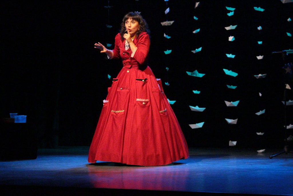 UDLA recibió obra “Los niños de Winnipeg” y Encuentro de Programación del Festival Internacional Santiago Off