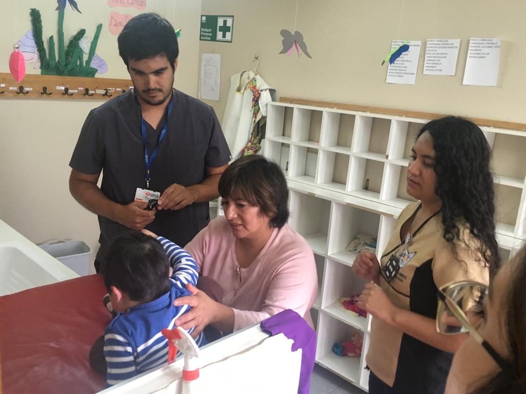 Estudiantes de la Escuela de Fonoaudiología atendieron a más de 250 personas en la comuna de Quemchi