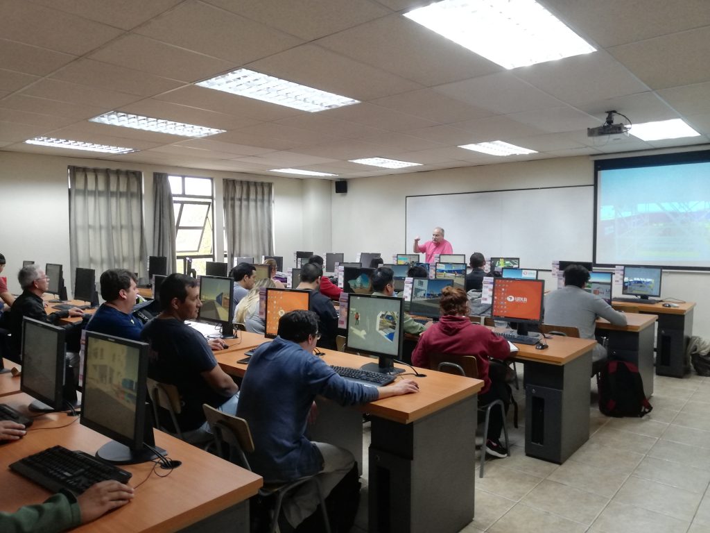 Estudiantes de Ingeniería en Prevención de Riesgos y Medio Ambiente realizan curso con modelos de realidad virtual
