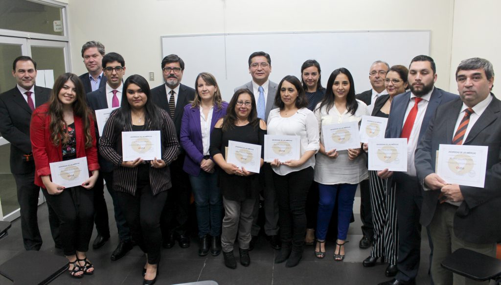 Facultad de Derecho premió a 23 estudiantes por su participación en los Debates Ciudadanos UDLA