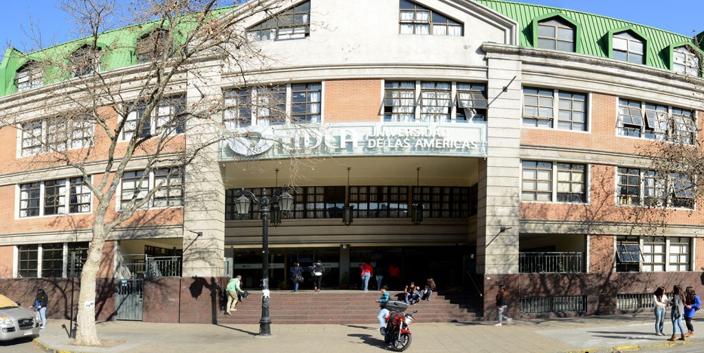 Facultad de Ciencias Sociales y Dirección de Investigación organizaron “Ciclo de perfeccionamiento en habilidades investigativas”