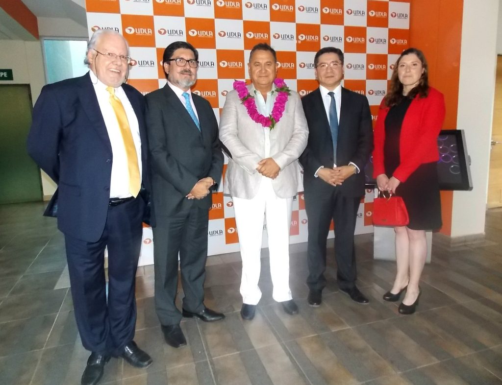 Alcalde de Isla de Pascua inauguró actividades académicas de la Facultad de Derecho en Sede Viña del Mar