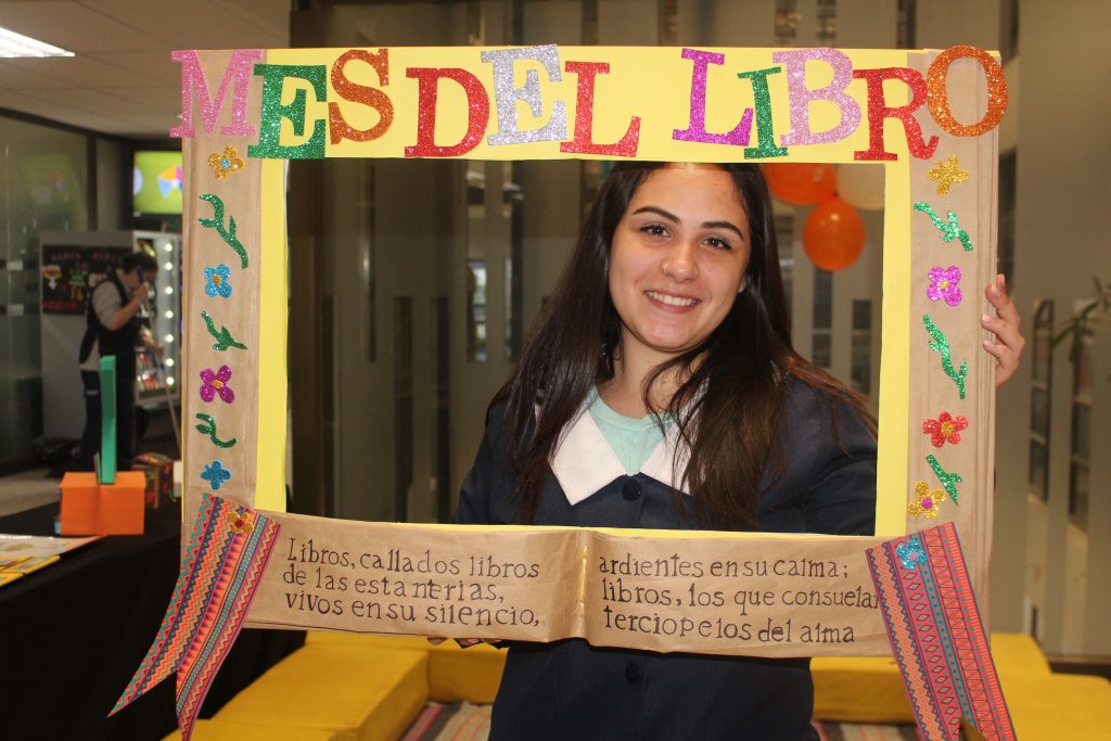 Campus Santiago Centro recibió ceremonia de cierre del Mes del Libro