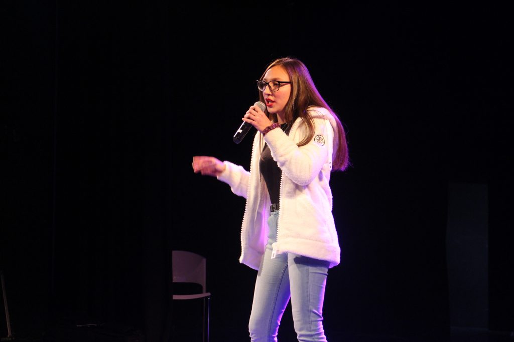 Estudiante de Traducción e Interpretación en Inglés fue elegida como ganadora del Festival de la Voz de UDLA