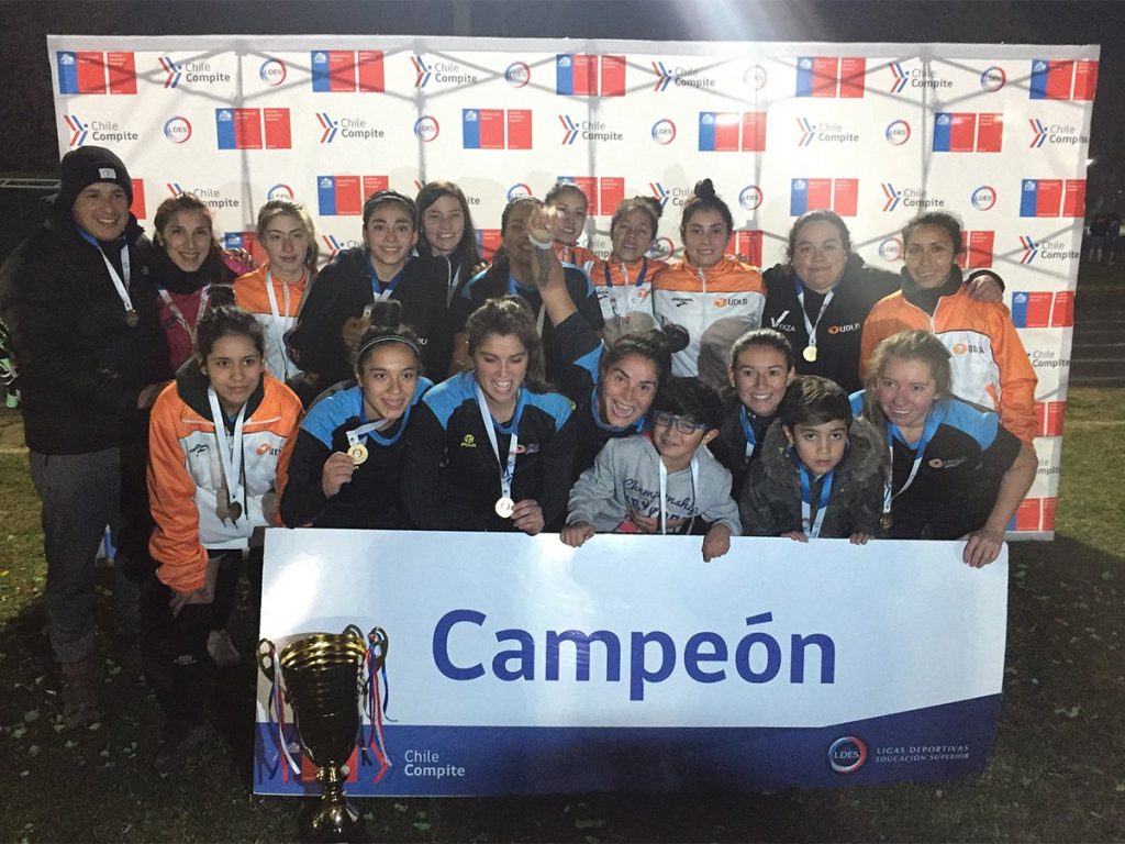 Selección de Fútbol Femenino de UDLA resultó campeona de las Ligas Deportivas de Educación Superior