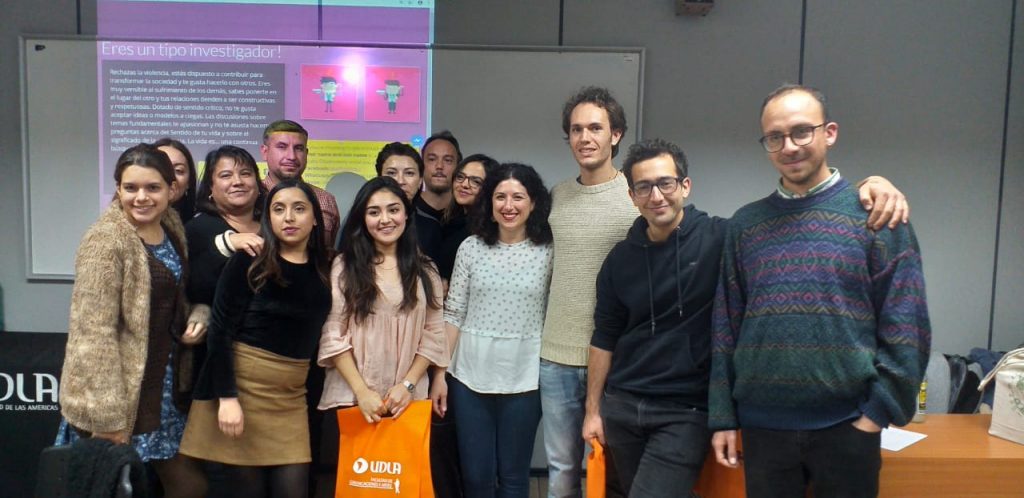 Organización internacional dicta charla a estudiantes de Relaciones Públicas sobre la comunicación por la no violencia