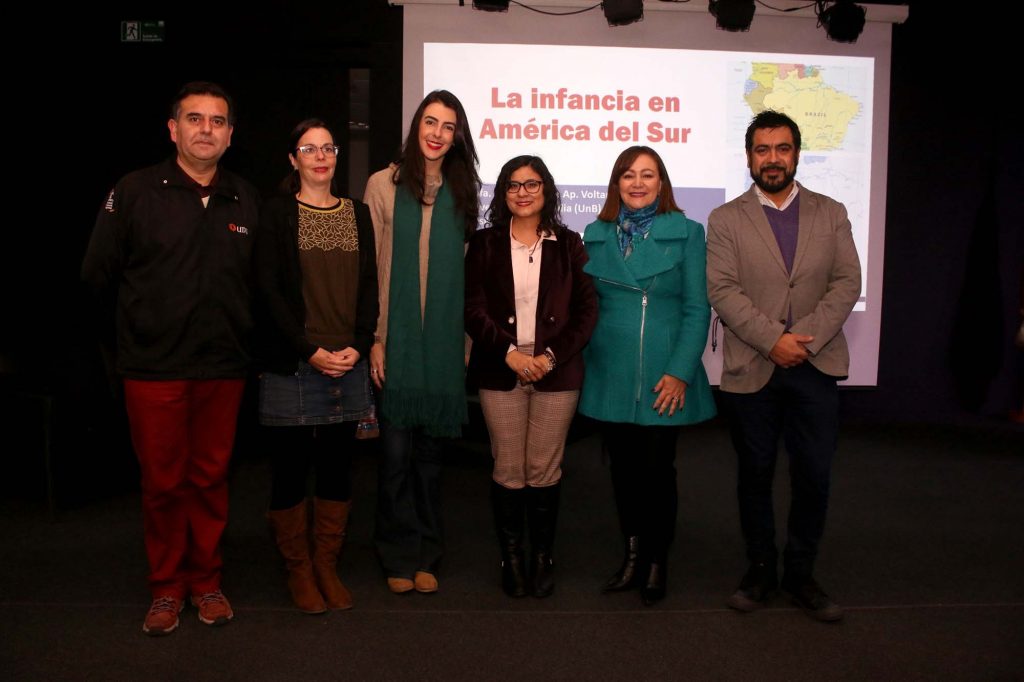 Seminario internacional abordó violencias que afectan a la infancia migrante en Valparaíso