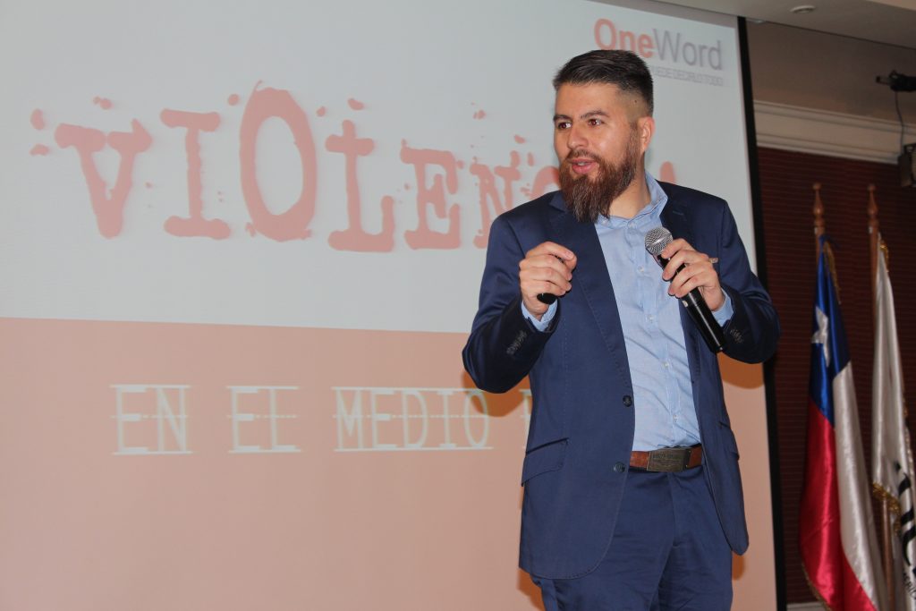 UDLA organiza seminario “La responsabilidad educacional en la violencia escolar y las consecuencias sociales de la tecnología”