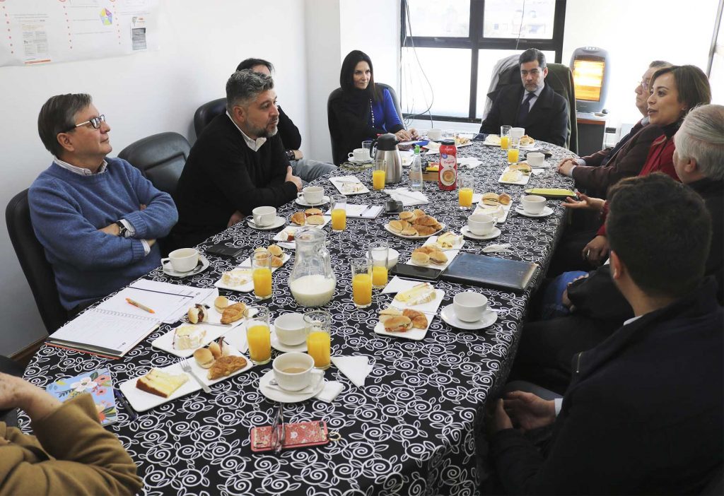 Carrera de Relaciones Públicas UDLA realiza primera “Mesa de Diálogo” disciplinar