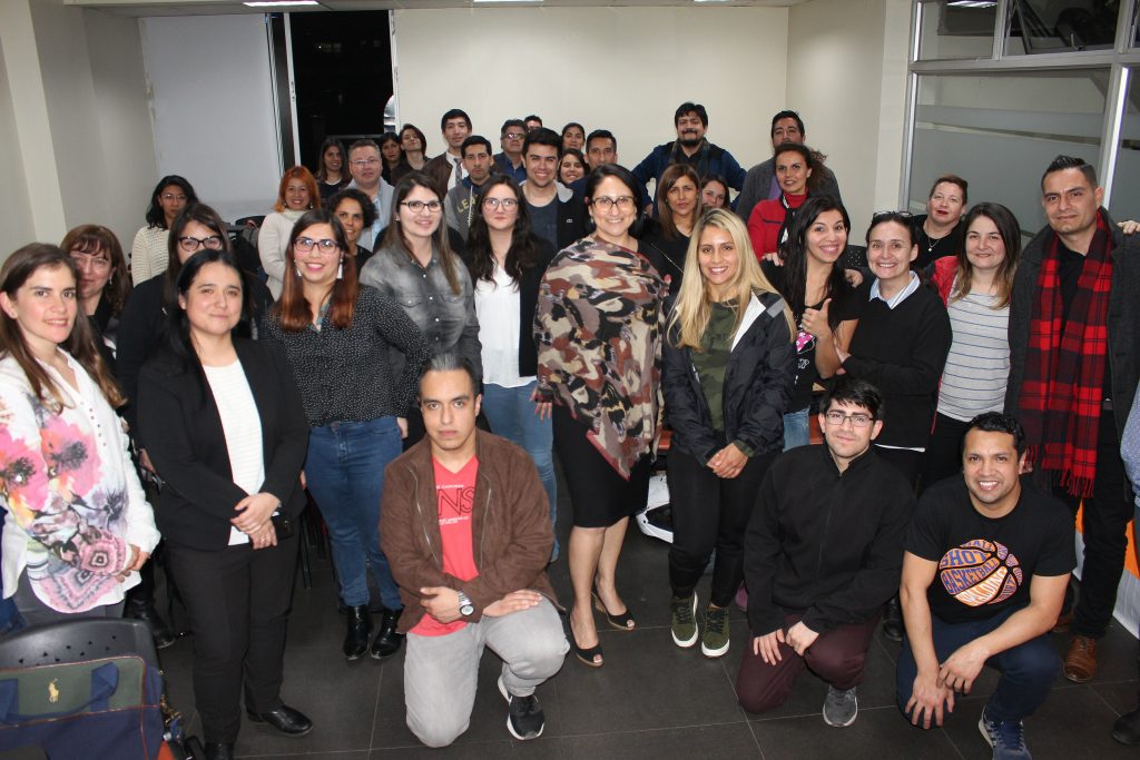 Pedagogía en Inglés dio inicio a su cuarta versión del Taller de Inglés Avanzado para egresados y centro de práctica