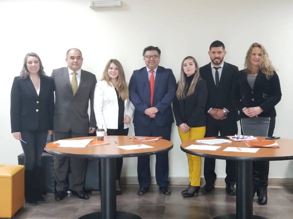 Académicos y estudiantes analizaron los dilemas del Derecho de Daños en seminario en Campus Los Castaños