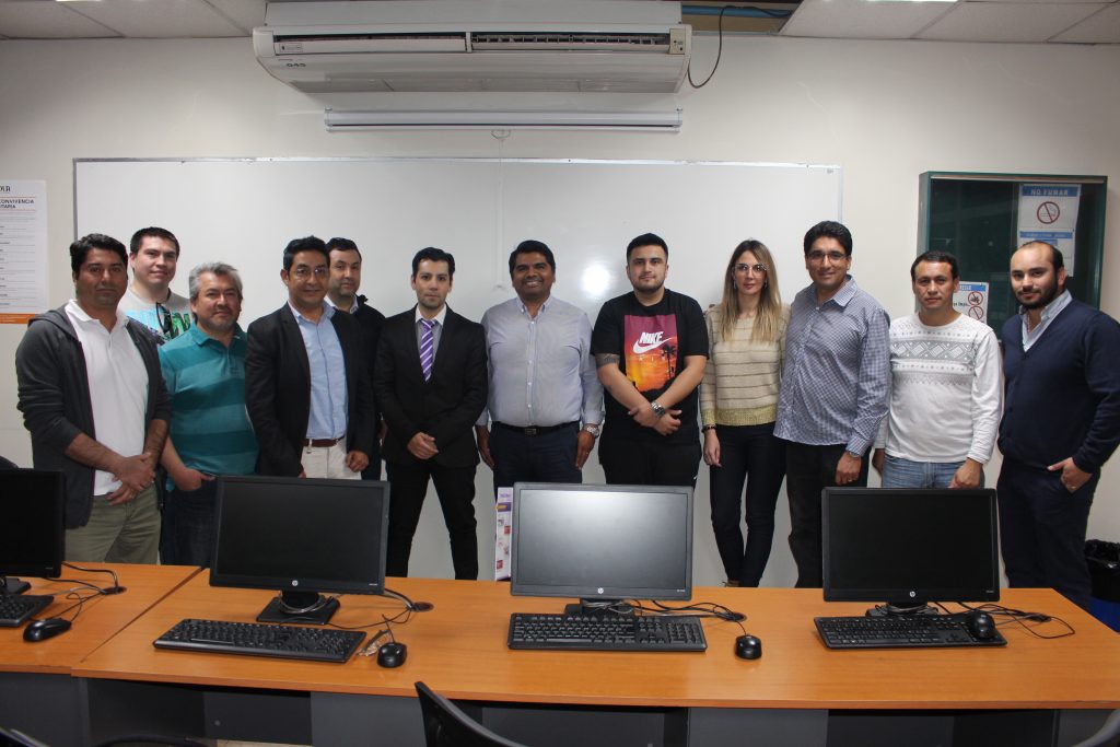 Estudiantes de Facultad de Ingeniería y Negocios se capacitan en taller de simulación Software Arena
