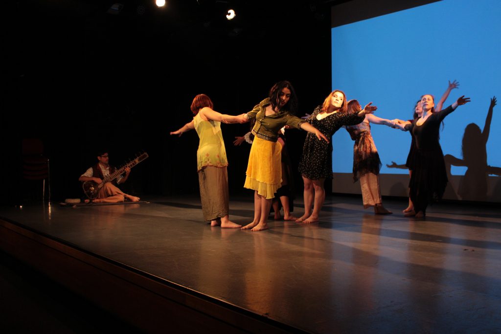 Estudiantes de Intérprete en Danza realizaron función en honor a la coreógrafa chilena Carmen Beuchat