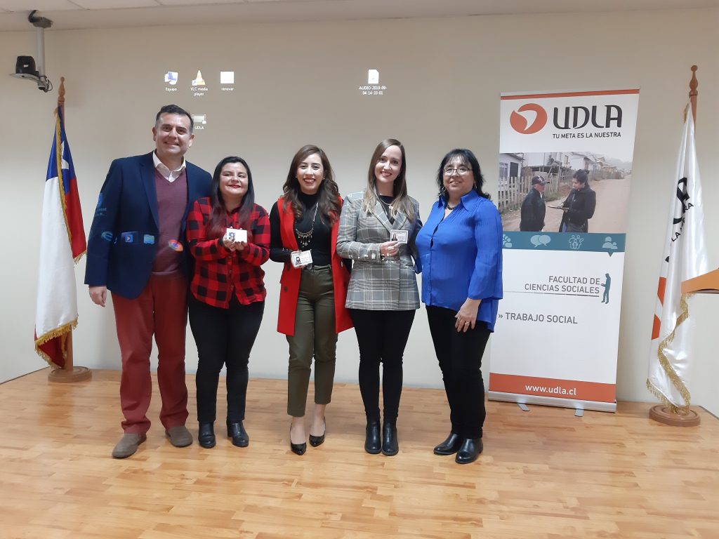 Tituladas de Trabajo Social recibieron credenciales del Colegio de Trabajadores Sociales de Chile