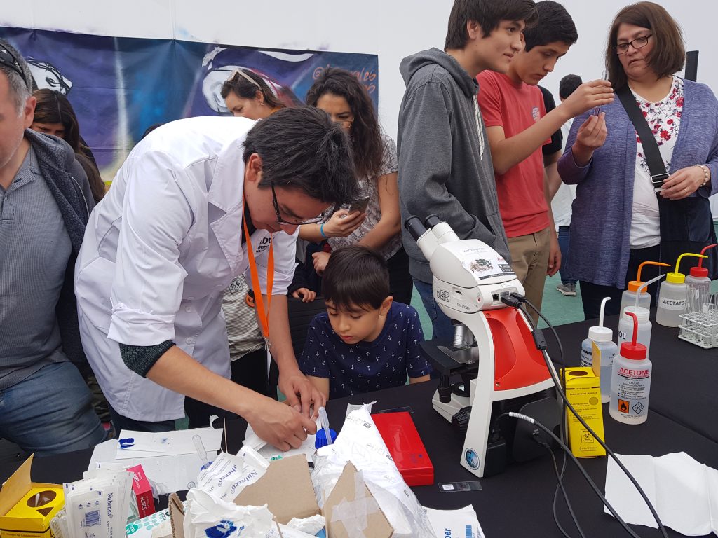 Instituto de Ciencias presentó proyectos de investigación en la Fiesta de la Ciencia y la Tecnología