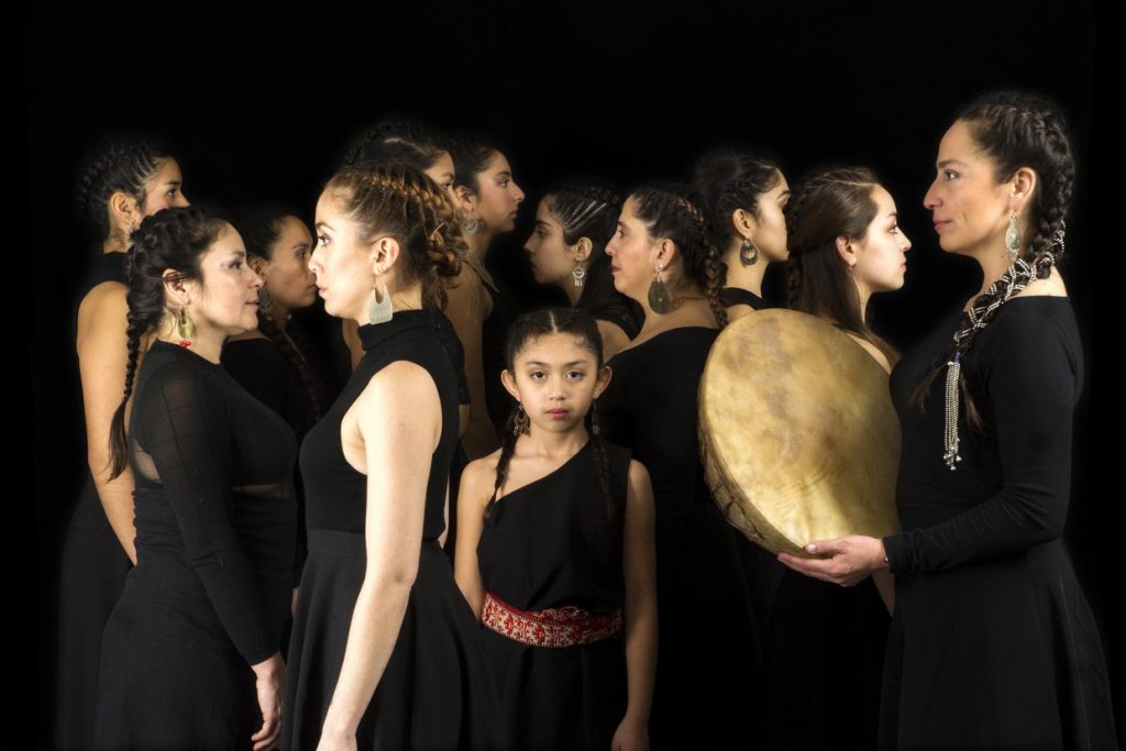 Comunidad UDLA asistió a la obra de danza “Malen” presentada en Teatro BioBío
