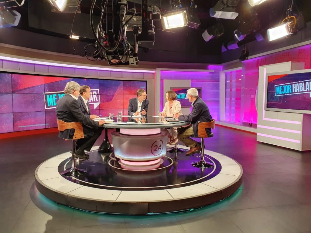 Rectora analizó el papel de los estudiantes en el estallido social en programa de TVN