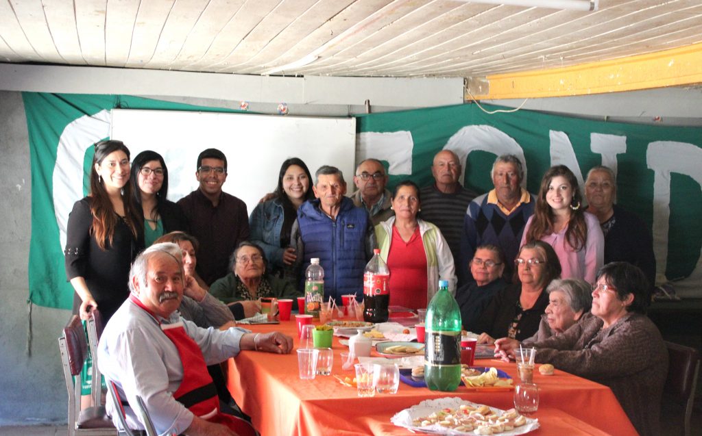 Escuela de Terapia Ocupacional realizó proyecto con personas en situación de dependencia en Caleta Tumbes