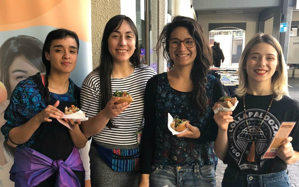 Estudiantes de la Escuela de Nutrición y Dietética promueven hábitos y estilos de vida saludables en Campus Providencia