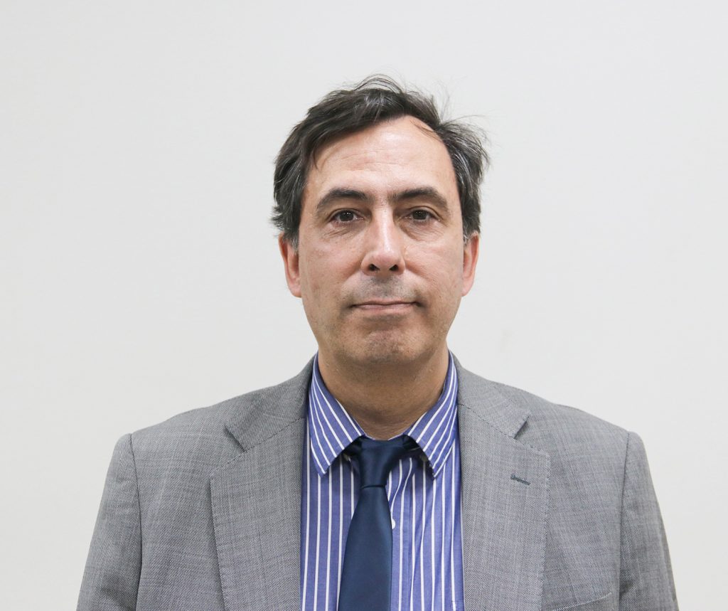 Nuevos académicos se incorporan a la Facultad de Derecho