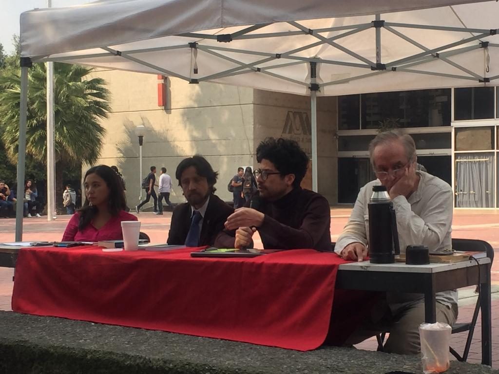 Coordinador académico del Programa de Intervención Comunitaria y miembro del CEIIES realizó pasantía de investigación doctoral en universidades de México y Canadá