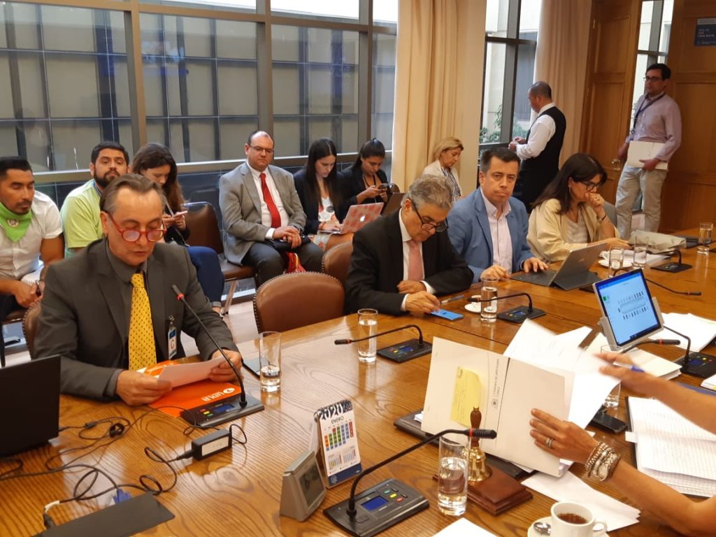 Decano de la Facultad de Ciencias de la Salud expone en la Comisión de Salud de la Cámara de Diputados