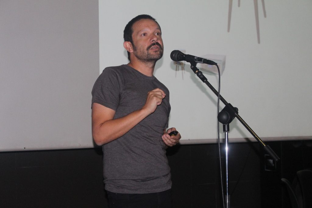 Académico de UDLA expone en coloquio sobre Bauhaus en Chile y su rol como agente de cambio social