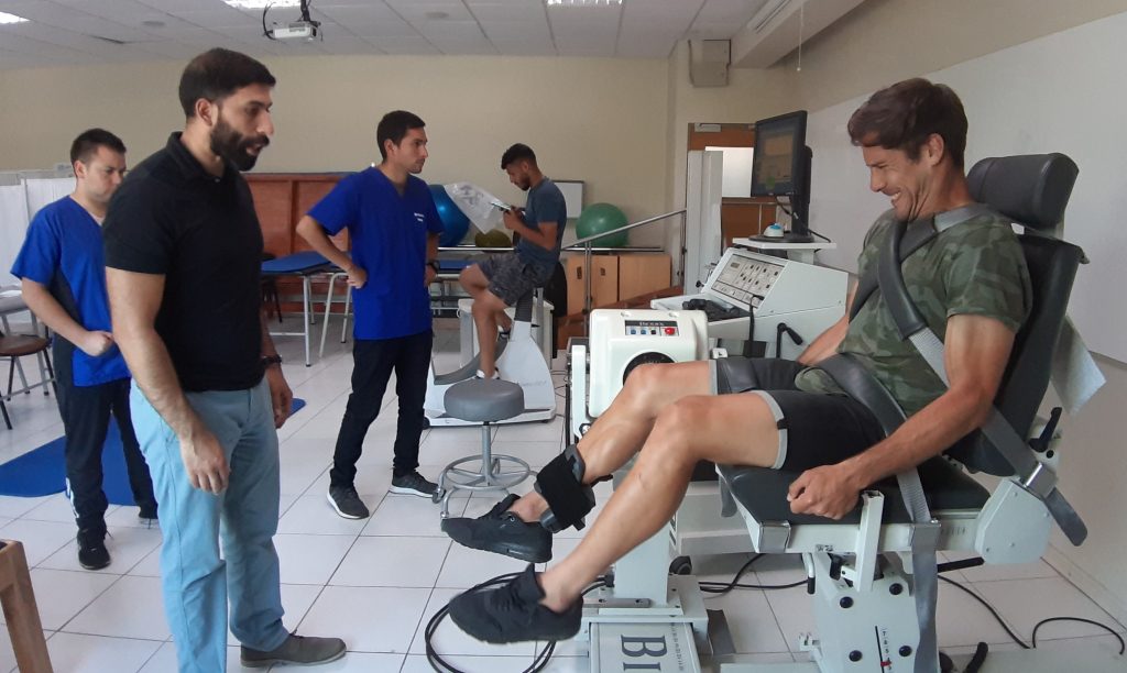 Jugadores de Santiago Wanderers se efectúan prueba de valoración isocinética de la fuerza muscular en Sede Viña del Mar