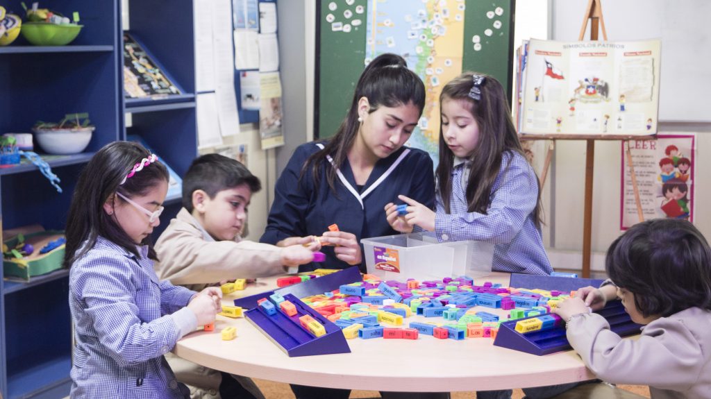 Ministerio de Educación aprobó el Programa de Desarrollo de Talento Pedagógico de la Facultad de Educación de UDLA
